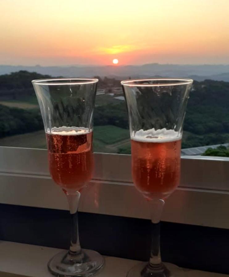Apartamento Aconchegante Com Vista Para O Vale Dos Vinhedos เบงโต กองซัลเวส ภายนอก รูปภาพ